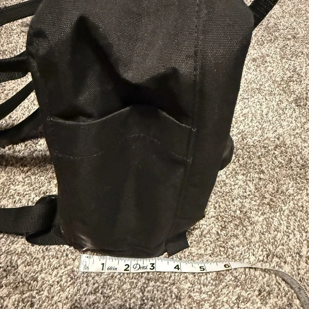 Fjallraven Kånken Classic Black Backpack - Picture 6 of 6